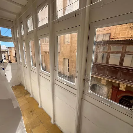 300 Years Old Maisonette In Beautiful Stairs * Valletta