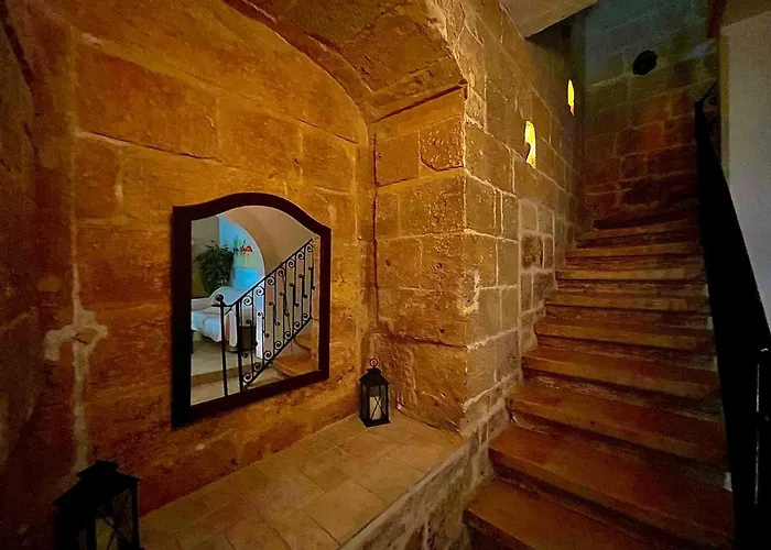 Apartment 300 Years Old Maisonette In Beautiful Stairs
